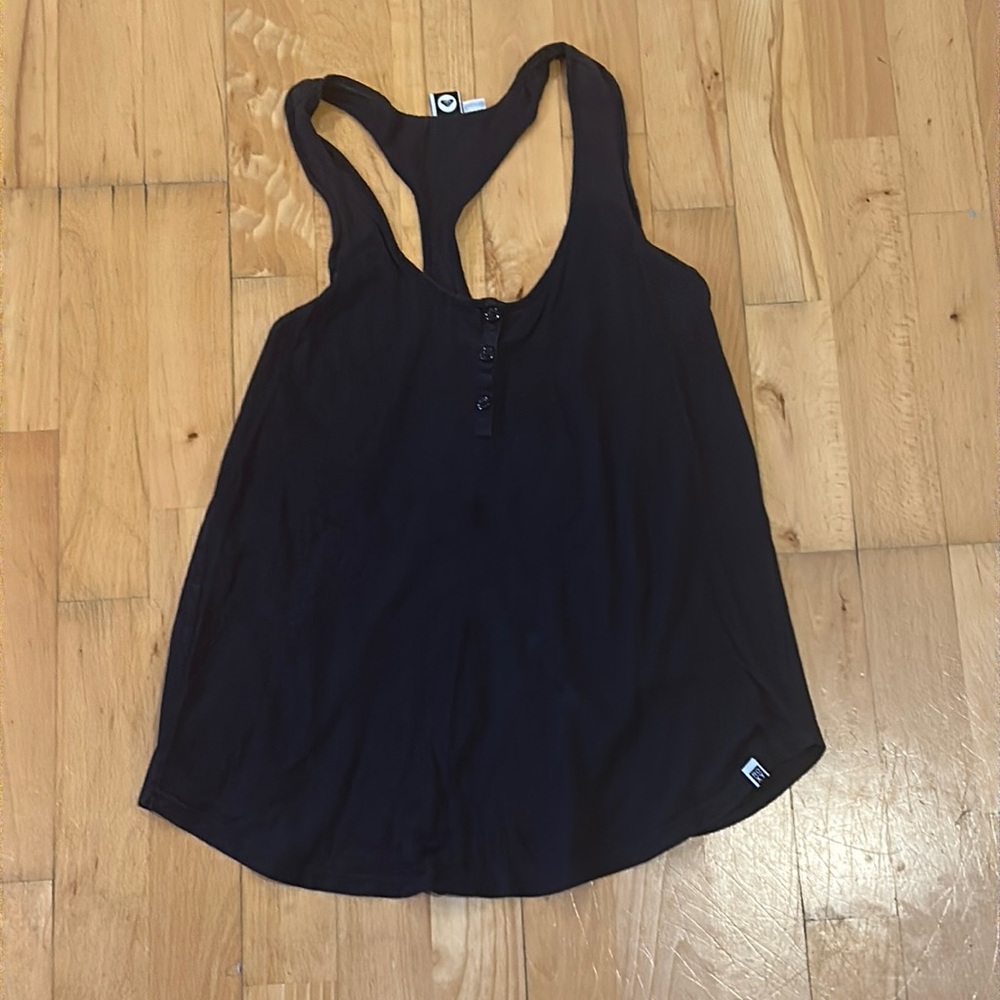 ROXY black tback Tank Top w/ buttons at front and cloth mesh down back Womens M